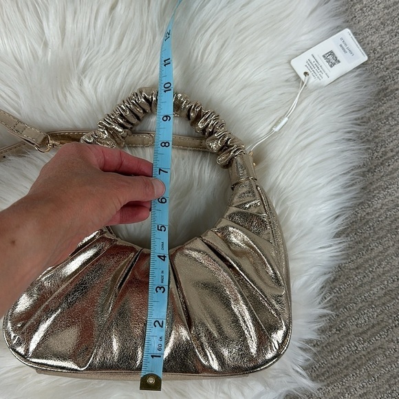 Urban Expressions Gold Stormi Crossbody Clutch Purse NWT - Picture 10 of 15